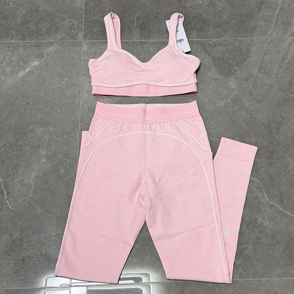 Heart Throb Set - Picture 6 of 12